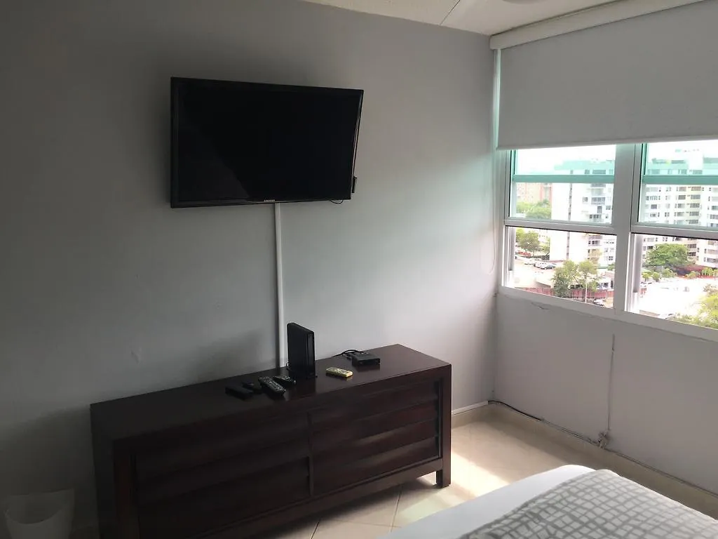 La Mancha Isla Verde Beach Apartment San Juan