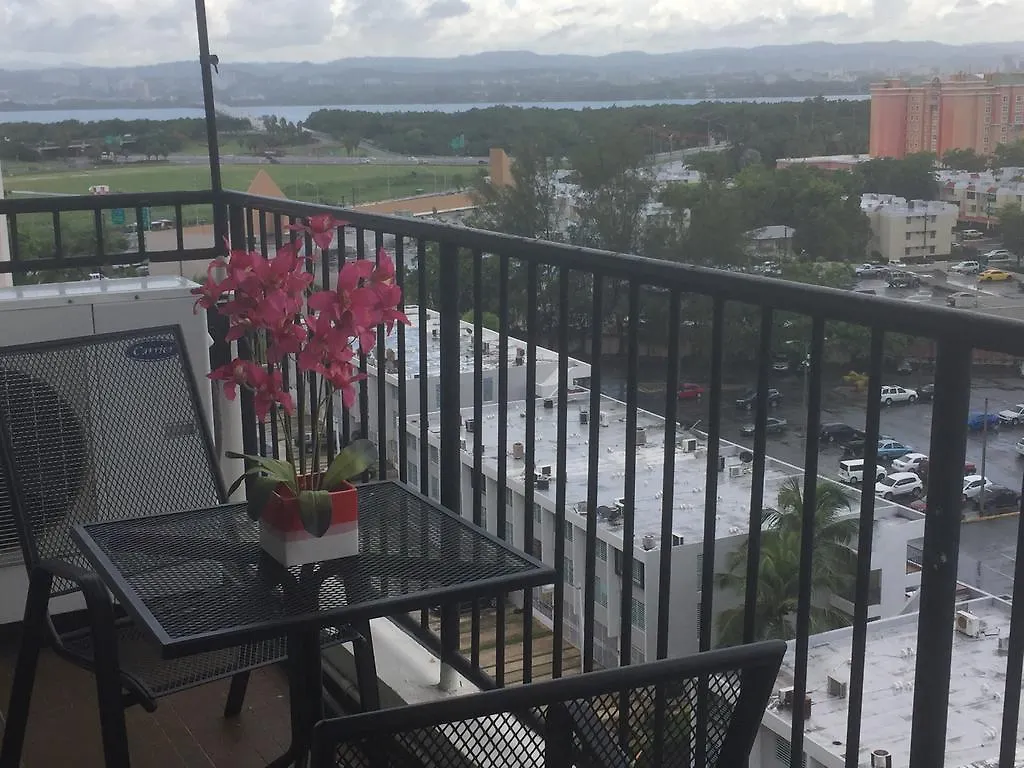 La Mancha Isla Verde Beach Apartment San Juan